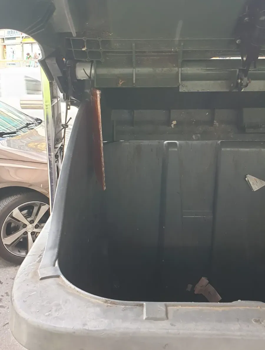 Instalar placas antiolor para residuos urbanos y municipales