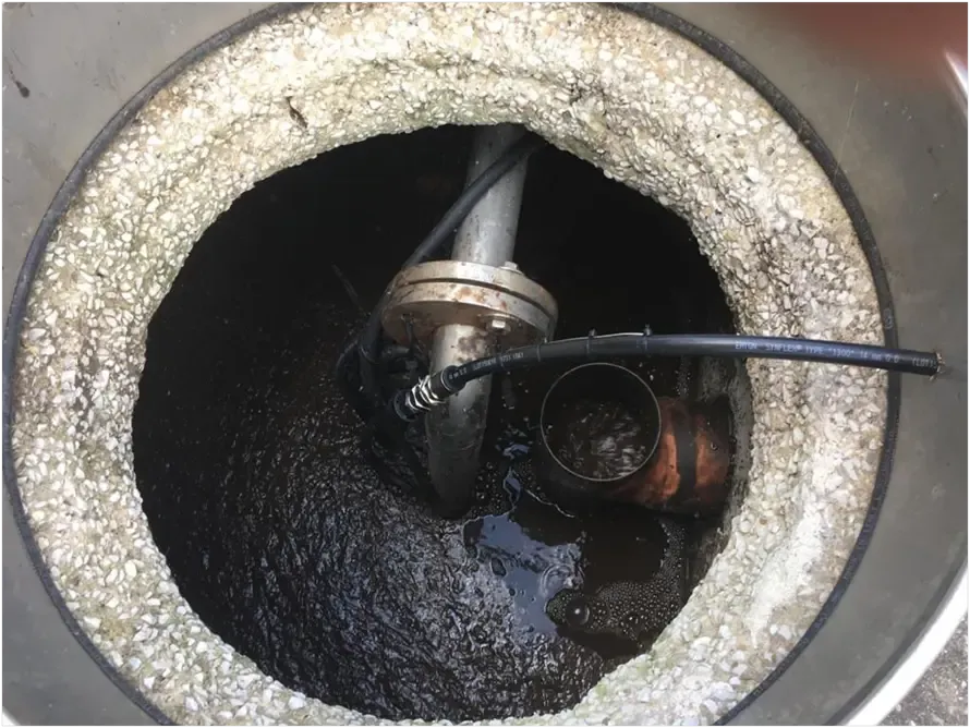 Pozo de bombeo de concentrado de lixiviado