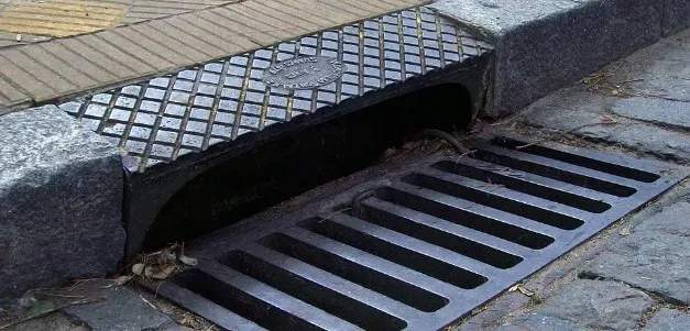 Eliminar olor alcantarillado municipal público