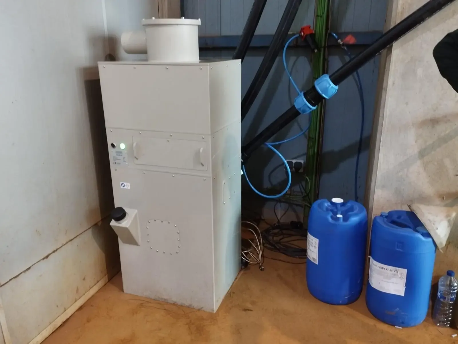 Instalación de MicrotecMax en una nave de tratamiento de residuos
